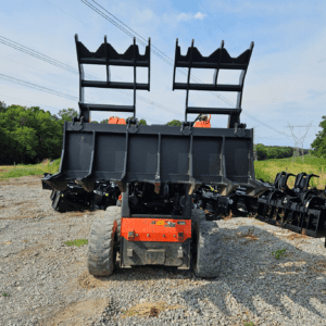 Kubota holding skid steer grapple